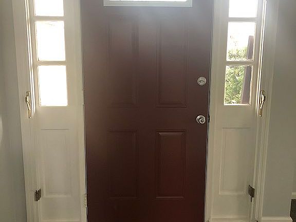 3rd image of 410 N Bauman St