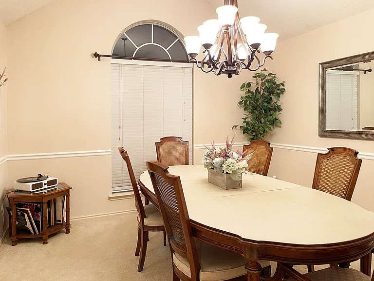 1416 Country Ln — Photo 25