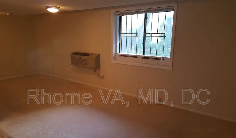 3210 S 28th St #103 — Photo 4
