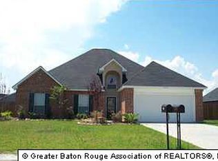 26043 Wimbledon Ave, Denham Springs, LA 70726
