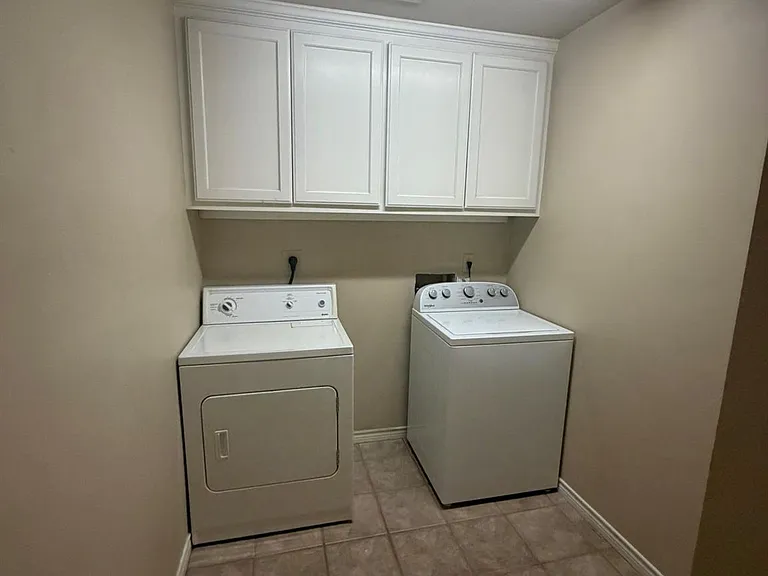 1437 Western Oaks Ct — Photo 7