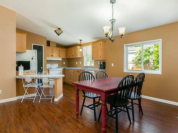 4th image of 4727 W Hood Ave