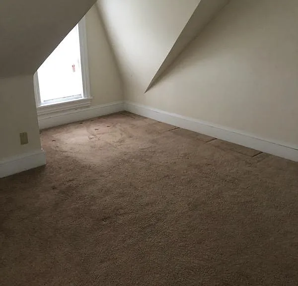 119 N Church St #B — Photo 9