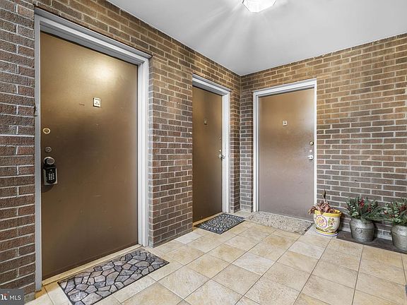 2nd image of 6280 Edsall Rd Unit 301