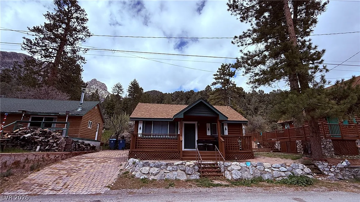 1 bed, 1.0 bath, 567 sqft, $2,400 — Photo 1