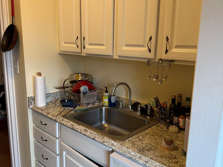 11820 Edgewater Dr #713 — Photo 2