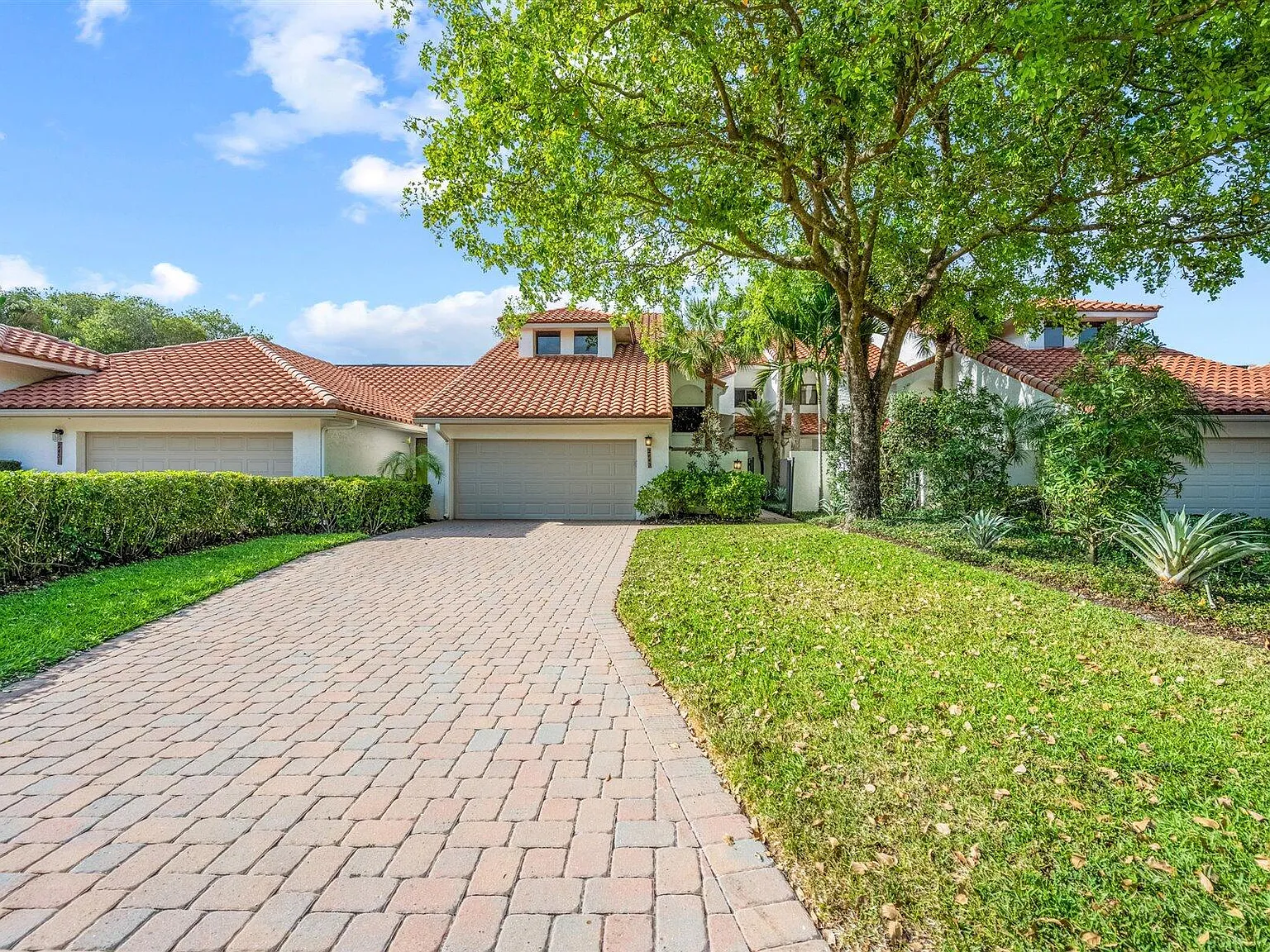 4 bed, 4.5 bath, 3167 sqft, $9,000 — Photo 3