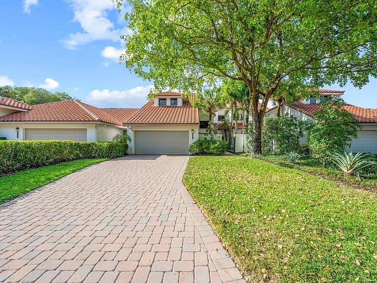 2443 Windsor Way Ct — Photo 3