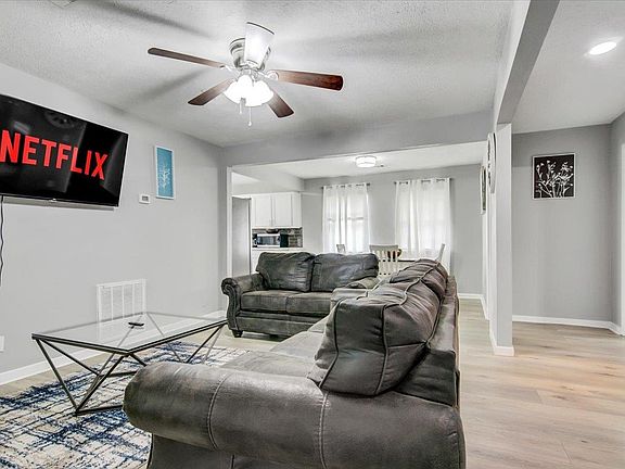 4th image of 145 Schoolview Dr