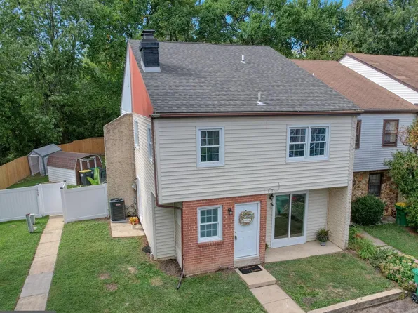 1608 Barnaby St, Newark, DE 19702