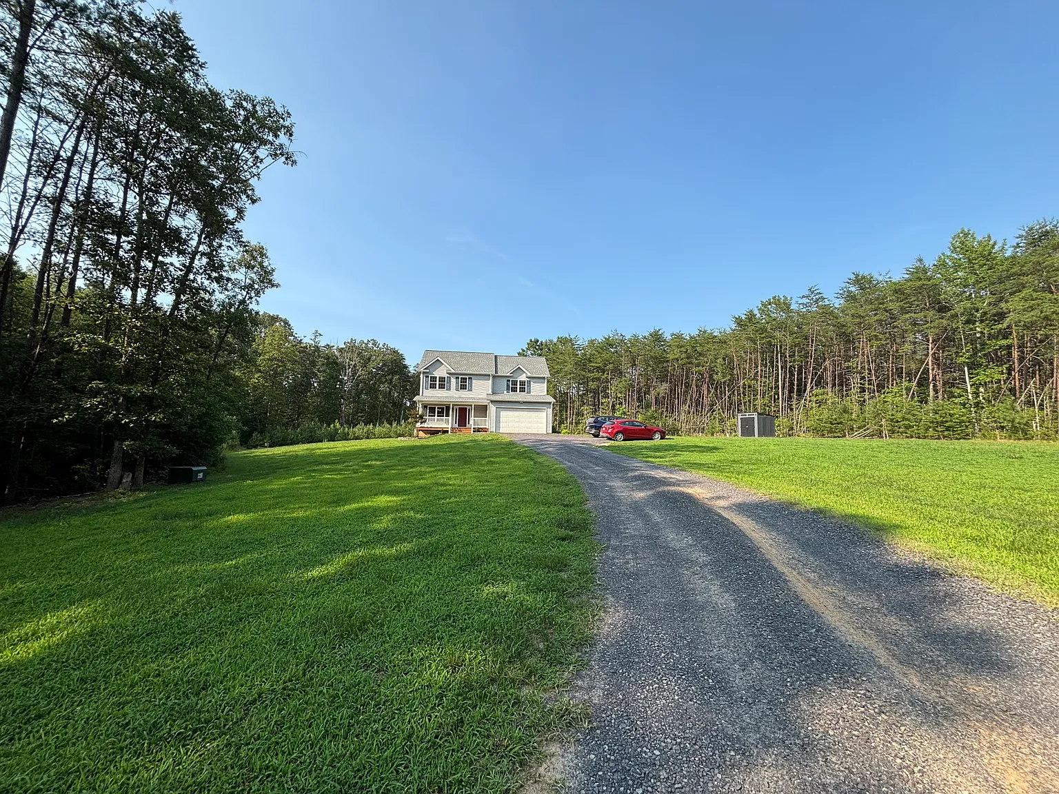 5 bed, 3.5 bath, 3072 sqft, $2,750 — Photo 2