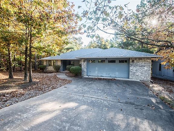 2nd image of 5 Islay Cir