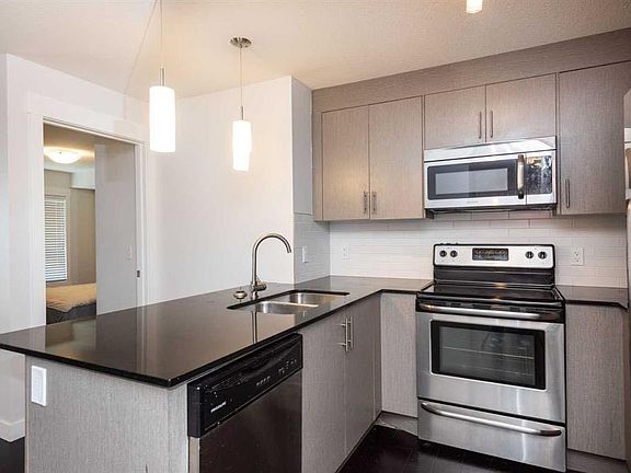 5th image of 240 E Skyview Ranch Rd NE #2203