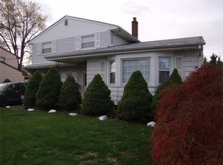 21 Gaffney Way, Port Reading, NJ 07064