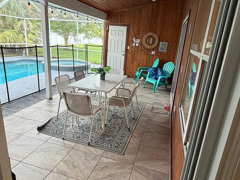 127 Burroughs Dr — Photo 32