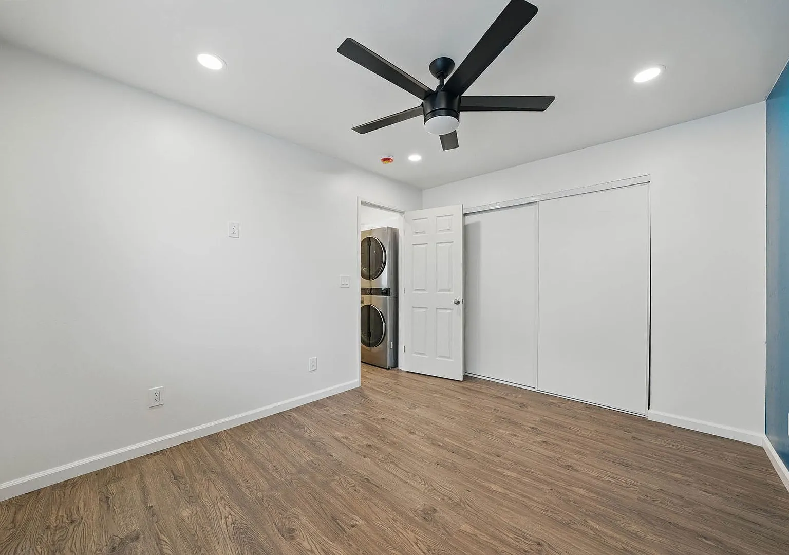1736-40 Dahlia Ave — Photo 4
