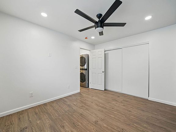 4th image of 1736-40 Dahlia Ave #1
