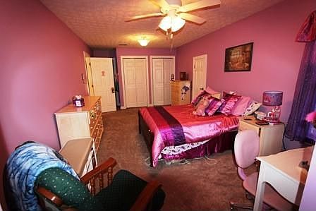 upstairs bedroom #1