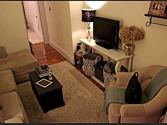3rd image of 1584 1st Ave Frnt 1
