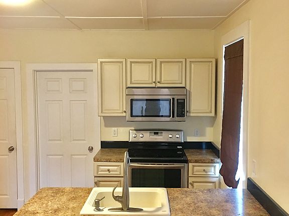 2nd image of 420 Court St