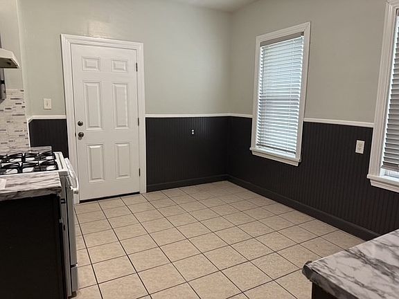 2nd image of 13 Lynn St #1