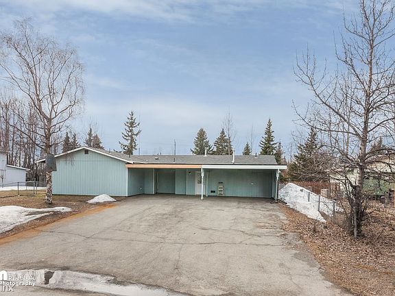 Exterior - Front 20170422-DW-7438-SMALL