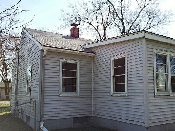 3rd image of 3201 9th St