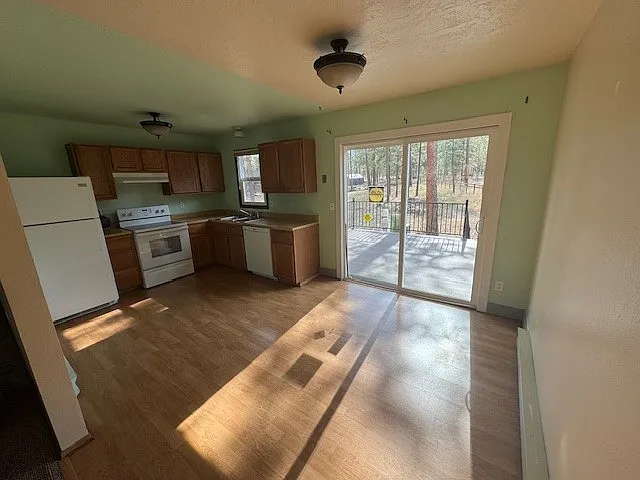 2 bed, 816 sqft, $2,000 — Photo 3