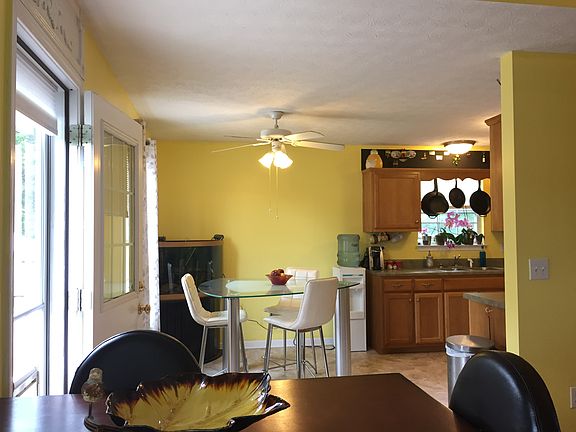 5th image of 2424 Plymouth Ct