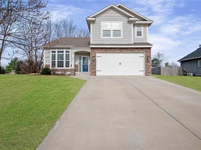 802 154th Cir, Basehor, KS, 66007