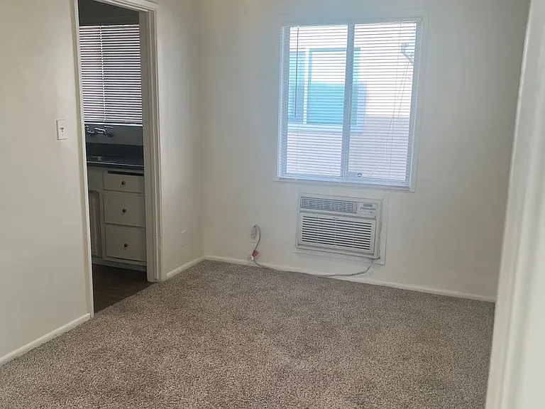 13840 Christine Dr — Photo 8