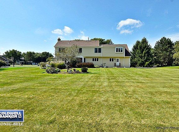 2nd image of 7N831 Cloverfield Cir