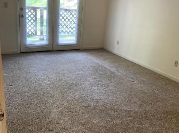 303 Farside Dr APT 7