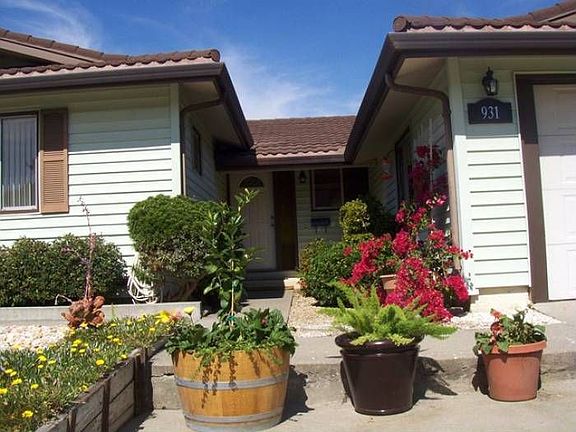 Lovely Entryway