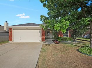 2740 Brea Canyon Rd, Fort Worth, TX 76108