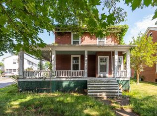 230 Florence Ave, Waynesboro, VA 22980
