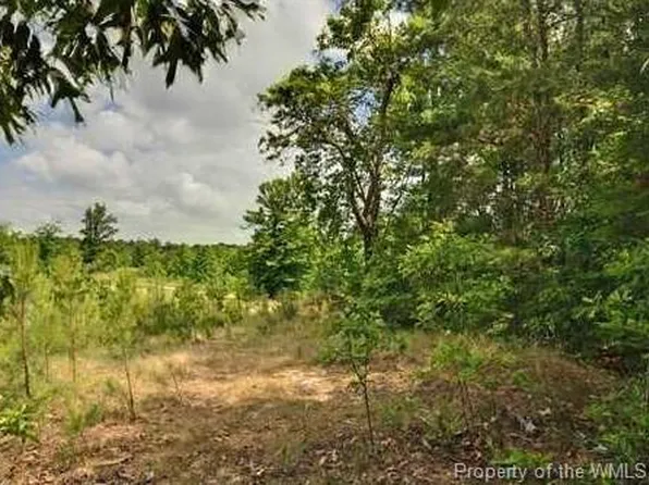 215 Skillman Dr, Toano, VA 23168