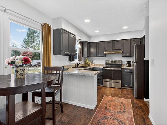 5th image of 3144 Catalpa Dr