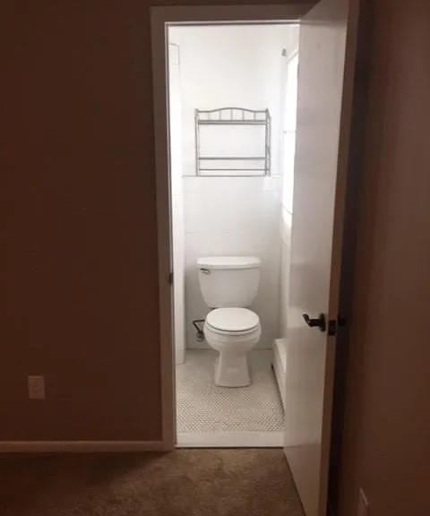 401 Manila Ave #2 — Photo 24