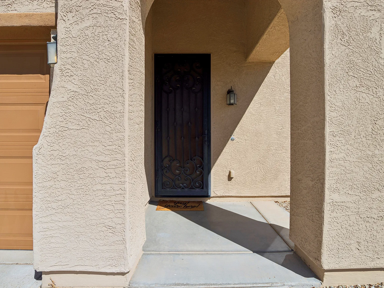 3 bed, 2.5 bath, 2466 sqft, $2,150 — Photo 4