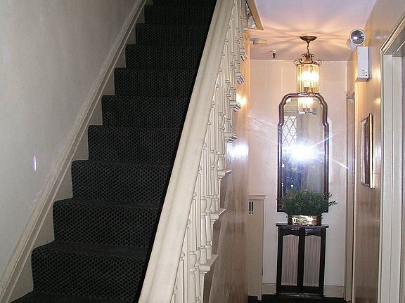 2nd image of 467 W 57th St APT 1B