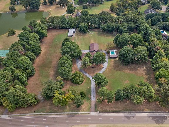 2nd image of 2566 S Houston Levee Rd