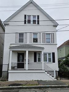 128 Nash Rd, New Bedford, MA, 02746