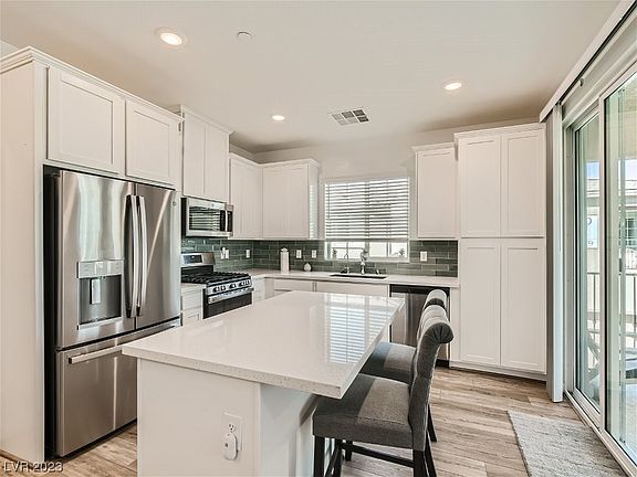 5th image of 5730 Sky Pointe Dr #180