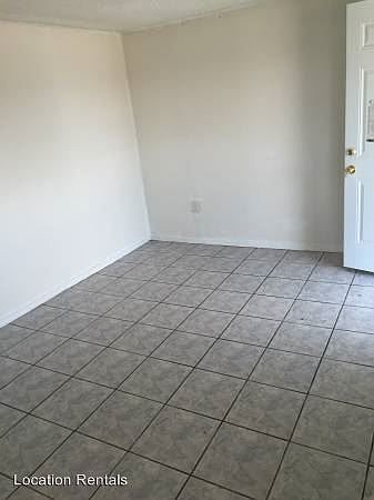 2nd image of 2418 Colgate St APT 10