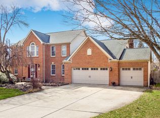 9385 Haaf Farm Dr, Pickerington, OH 43147