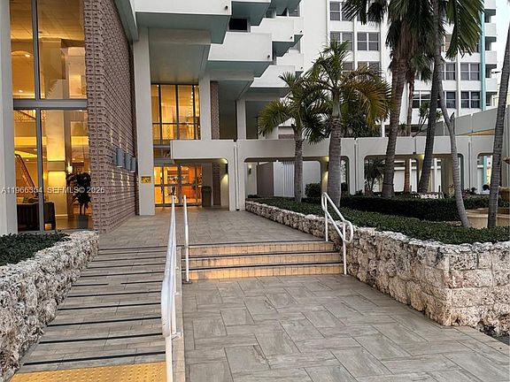 3rd image of 2899 Collins Ave APT 936