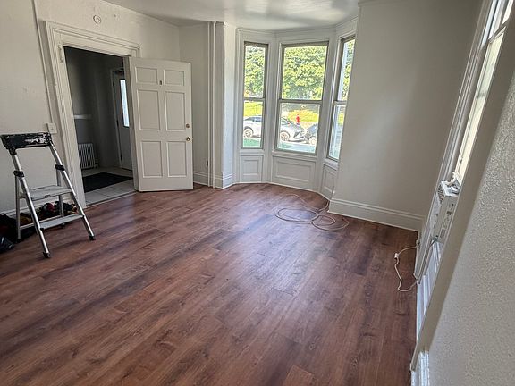 5th image of 188 Spring St APT 1