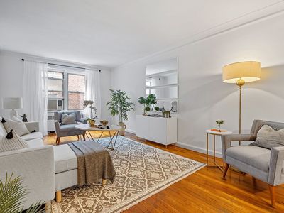 300 W 53rd St APT 4C, New York, NY, 10019