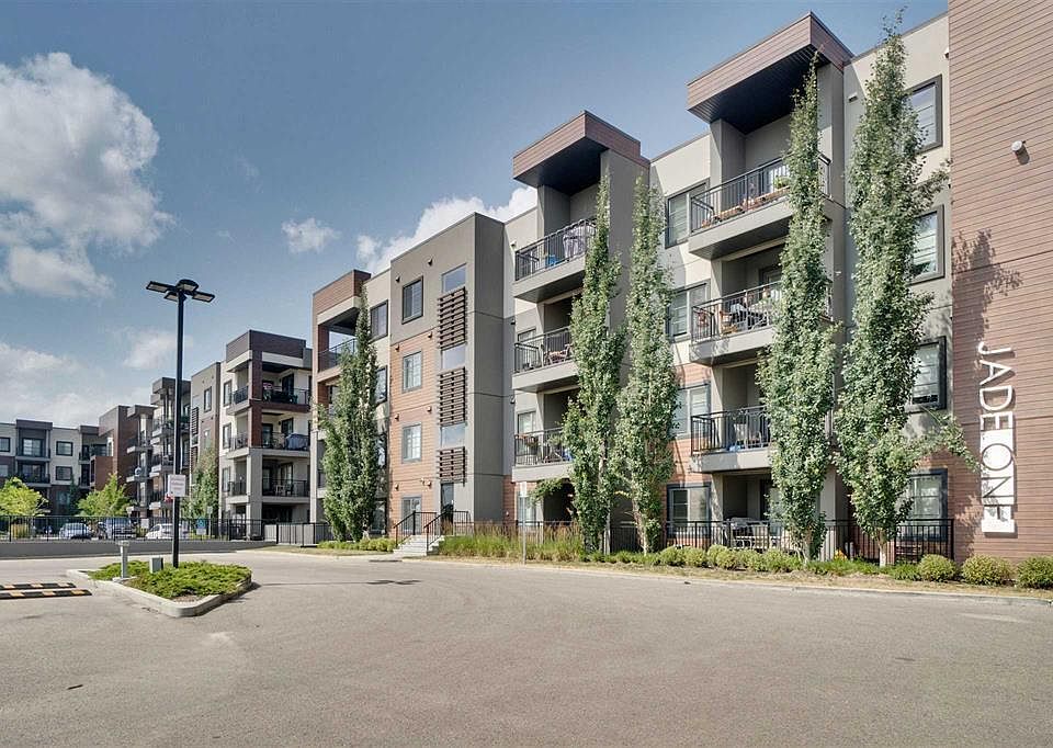1st image of 1004 Rosenthal Blvd NW #306
